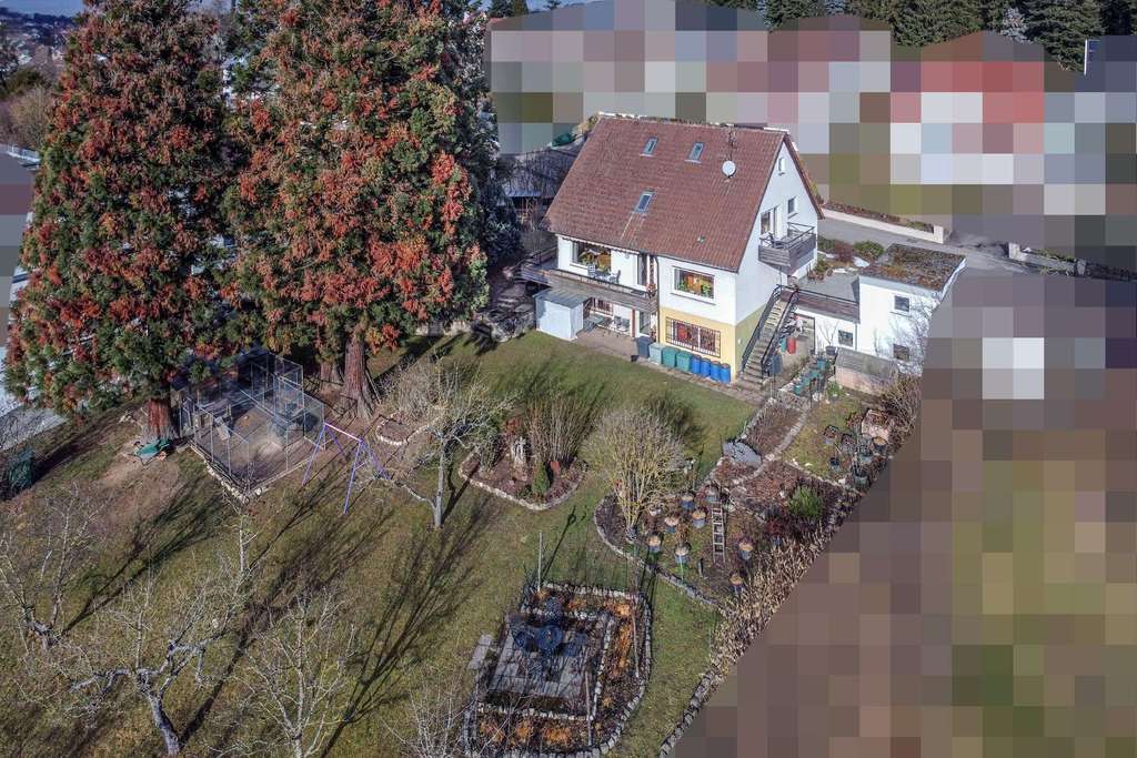 Einfamilienhaus +  zusätzliches Baugrundstück im Hüttfeld