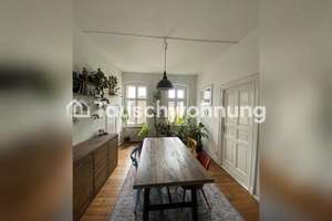 Tauschwohnung: Helle Altbauwohnung im 4. OG / Hinterhaus mitten in X-Berg