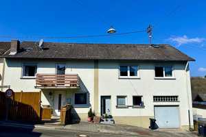 Wohnhaus mit Garten und Garage – Bergstraße 8, 67742 Kusel (Kreis) – Vorschaubild 1