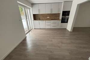 Energetisch saniertes Haus mit 2 sanierten Wohnungen – Die vollständige Adresse der Immobilie erhältst du vom Anbieter., 24146 Elmschenhagen, Kiel – Vorschaubild 4