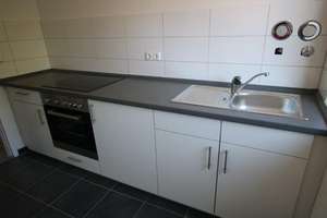 Frisch modernisierte Wohnung mit Balkon – Kirchenweg 56, 24143 Gaarden-Ost, Kiel – Vorschaubild 4
