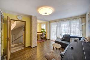 Renoviertes Reihenmittelhaus in Nürnberg-Eibach – Die vollständige Adresse der Immobilie erhältst du vom Anbieter., 90451 Röthenbach Ost, Nürnberg – Vorschaubild 8