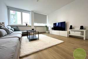 *** All inklusive ** VOLL möbliertes Appartment inkl. Küche ** zentrale Lage  *** direkte U-Bahn *** – Wölckernstr. 8, 90459 Nürnberg – Vorschaubild 1