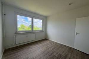 Familienfreundliche 4-Zimmer Wohnung mit Balkon in Zwickau, Neuplanitz – Dortmunder Straße 20, 8062 Neuplanitz, Zwickau – Vorschaubild 7