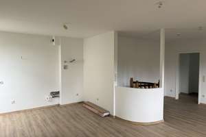 Erdgeschoss-Wohnung mit Souterrain und Garten in München Harthof  – Hasenbergelstraße 24, 80935 Lerchenau-Ost, München – Vorschaubild 17