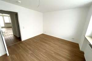 Schöne 2-Zimmer Wohnung mit Balkon in Regensburg – 93049 Westenviertel, Regensburg – Vorschaubild 4
