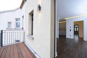 Genial! + Dunkles Parkett + Bad mit Wanne & Dusche + Balkon + Fußbodenheizung + LED-Licht – Georg-Schumann-Straße 204, 4159 Möckern, Leipzig – Vorschaubild 7