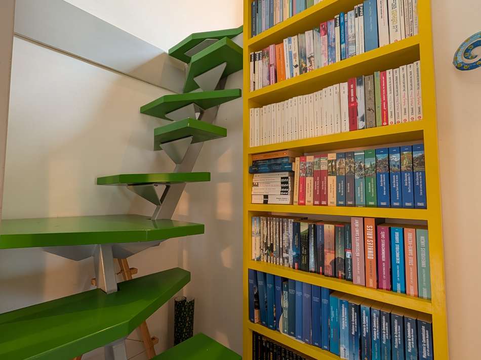 Raumspartreppe ins DG