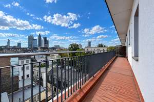 WG willkommen*lichtdurchflutete 3-ZimmerWohnung*grosser Balkon*inkl. EBK*Toplage