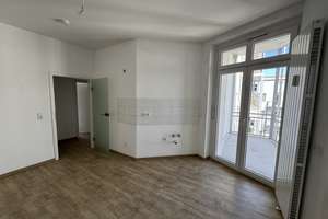 Schöne 3-Zimmer-Wohnung mit Erker und Balkon! – Wolfenbütteler Straße 6, 39112 Sudenburg, Magdeburg – Vorschaubild 4