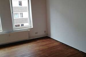 WG-geeignete 3 -Zimmer-Wohnung – Die vollständige Adresse der Immobilie erhältst du vom Anbieter., 24143 Gaarden-Ost, Kiel – Vorschaubild 2