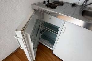 Gepflegte 1 Zi .-Wohnung im DG mit Küchenzeile und Kellerraum in 70469 Stgt.-Feuerbach, WM: 455€ – Feuerbacher Talstr. 59, 70469 Feuerbacher Tal, Stuttgart – Vorschaubild 23