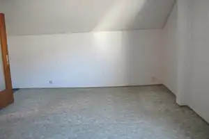 *Mitten im Zentrum*
Solides freistehendes Wohn- und Geschäftshaus mit Anbau, Garten und Garage – Altötting (Kreis) – Vorschaubild 17