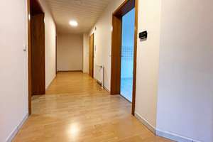 Wohnen im alten Ortskern – gut geschnittene 2-Zimmer-Wohnung – Die vollständige Adresse der Immobilie erhältst du vom Anbieter., 61138 Niederdorfelden – Vorschaubild 3