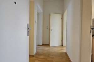 Chice 2-Zimmer-Wohnung im Hochparterre mit Einbauküche – Lothringerstr. 14, 90461 Hummelstein, Nürnberg – Vorschaubild 1