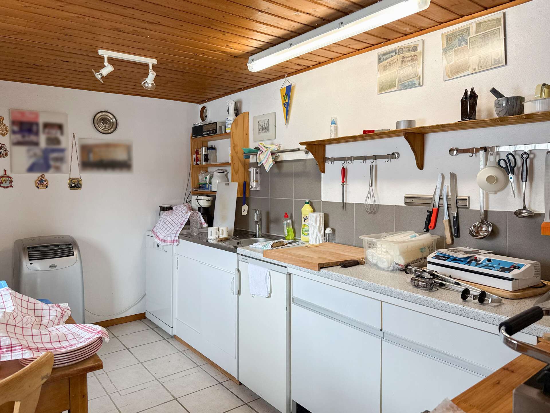 Immobilie in Gehlert - Zwei Wohnhäuser auf großem Grundstück in ruhiger Ortsrandlage! Ideal für Mehrgenerationen - Bild 10