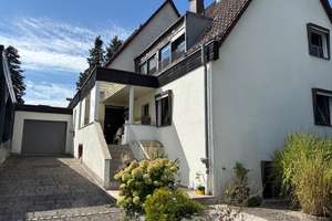 Eibach!!  Viel Platz für alle, bietet dieses Mehrgenerationenhaus in bester Lage Eibachs! – Castellstraße 79, 90451 Eibach, Nürnberg – Vorschaubild 2