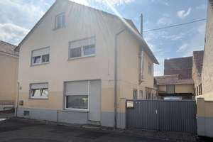 Ein- oder Zweifamilienhaus  in Hamm am Rhein