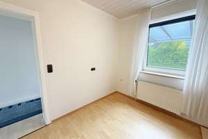 Geräumiges Reihenmittelhaus in Eversten! – Die vollständige Adresse der Immobilie erhältst du vom Anbieter., 26131 Eversten, Oldenburg (Oldenburg) – Vorschaubild 6