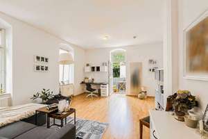 *Attraktive Kapitalanlage*: Vermietete 1-Zi.-Whg. mit Wannenbad und Balkon in DD-Löbtau