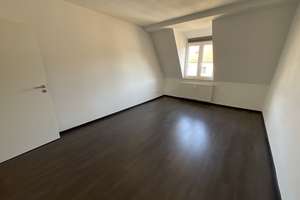 Gut geschnittene 2-Zimmer-Dachgeschosswohnung – Dallingerstraße 32, 90459 Galgenhof, Nürnberg – Vorschaubild 1