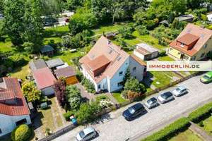IMMOBERLIN.DE - Sehr sympathisches Haus mit Südwestgarten in familienfreundlicher Lage – Die vollständige Adresse der Immobilie erhältst du vom Anbieter., 13503 Heiligensee, Berlin – Vorschaubild 2