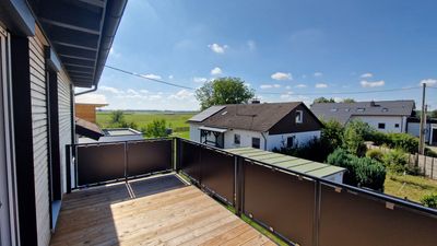 Ruhe, Bergblick, Klimaanlage, Erstbezug. 4-ZKB Wohnung im 1.OG in Schwabegg.