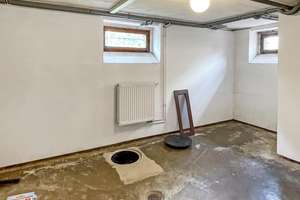 (A1601) Geräumige Doppelhaushälfte mit Ausbaupotenzial in Pößneck – Die vollständige Adresse der Immobilie erhältst du vom Anbieter., 7381 Pößneck – Vorschaubild 12