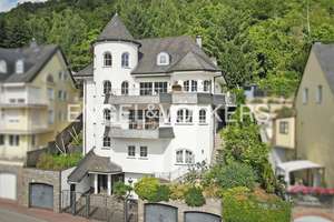 Panoramablick zur Reichsburg in bester Mosellage - außergewöhnliche Stadtvilla mit Privatsphäre – Die vollständige Adresse der Immobilie erhältst du vom Anbieter., 56812 Cochem – Vorschaubild 9