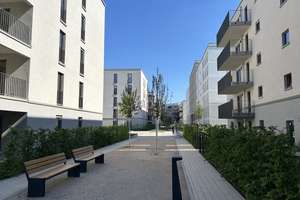 Charmante 3-Zimmer-Wohnung mit Balkon, 2 Bädern + TG-Stellplatz – Rödelheimer Landstraße 5, 60431 Bockenheim, Frankfurt am Main – Vorschaubild 12