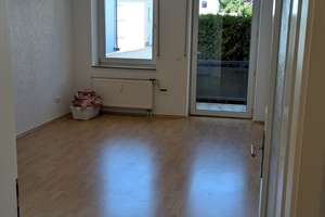 Schöne helle 2,5-Zimmer-Wohnung mit Balkon, Einbauküche und Hobbyraum – Schillerstraße 10, 91074 Herzogenaurach – Vorschaubild 6