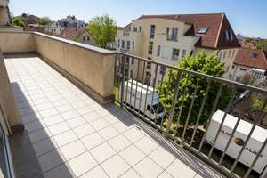 Blick ins Rosental - leerstehende 2 Zimmerwohnung mit großem Balkon!