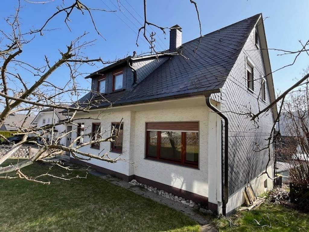 Immobilie in Mudersbach - Schickes Zweifamilienhaus in Mudersbach-OT mit viel Potenzial zu verkaufen! - Bild 4