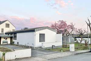 Architektenbungalow am Rand von Schildesche - alles auf einer Ebene, 226 m² Wohn- und Nutzfläche
