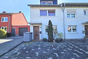 Attraktive ETW mit großer Dachterrasse und eigenem Hauseingang in Bochum-Weitmar