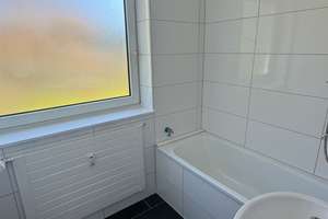 Renovierte 4 Zimmerwohnung mit Balkon! – Meerkamp 35, 45327 Katernberg, Essen – Vorschaubild 1