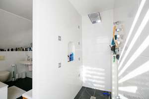 HOCHWERTIGES OBJEKT MIT POOL, KAMIN,TERRASSEN & GARAGE IN RUHIGER LAGE ! – Die vollständige Adresse der Immobilie erhältst du vom Anbieter., 8062 Niederplanitz, Zwickau – Vorschaubild 9