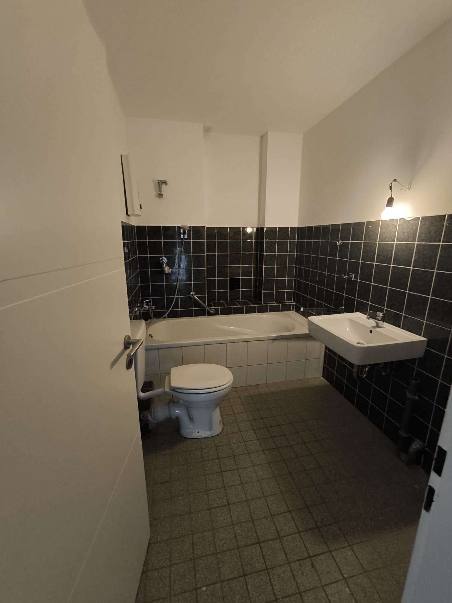 Immobilie in Waldbröl - ohne Makler und sofort einziehen! 2-Zimmer-Wohnung mit Balkon in Waldbröl - Bild 2