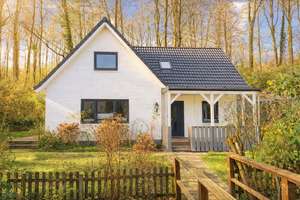 ASMUSSEN IMMOBILIEN - Das Haus am Wald - ca. 200 m zur Förde - einmalige Chance – Die vollständige Adresse der Immobilie erhältst du vom Anbieter., 24955 Harrislee – Vorschaubild 2