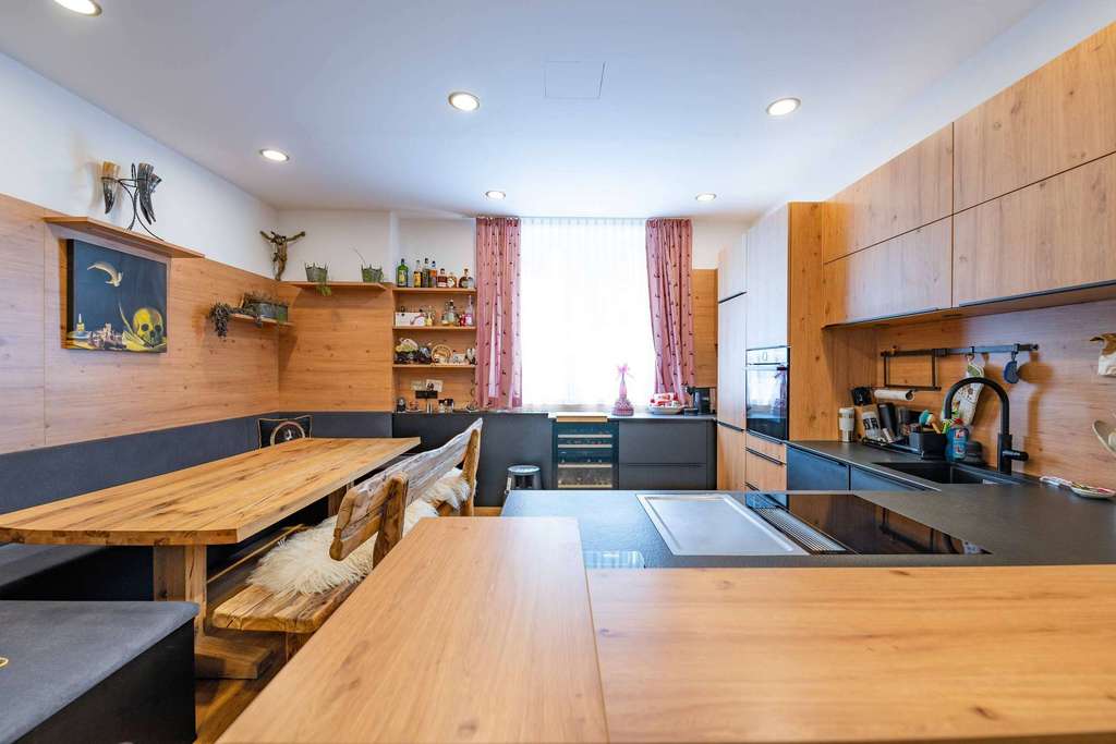 Immobilie in Immenstadt im Allgäu - FLEXIBEL.ZENTRAL.RENDITESTARK. - Moderne 5-Zi.-Erdgeschosswohnung im Herzen des Städles - Bild 2