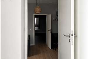 Tolle 2-Raumwohnung im Hinterhaus - möbliert! – Junghanßstraße 12, 4179 Leutzsch, Leipzig – Vorschaubild 2