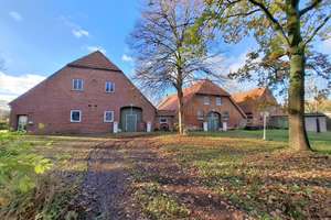 „Resthof-Ensemble“ mit großem Potential für Landwirtschaft und Tierhaltung – Die vollständige Adresse der Immobilie erhältst du vom Anbieter., 26919 Brake (Unterweser) – Vorschaubild 1