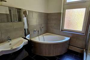 Freundliche und gepflegte 3-Zimmer-Wohnung mit gehobener Innenausstattung in Duisburg – Saarbrücker Strasse 40, 47053 Hochfeld, Duisburg – Vorschaubild 3
