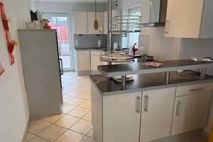 Wohnen wie im Einfamilienhaus - mit 2  Terrassen, Weitblick  und 2 hochwertigen Garagen – Breisgau-Hochschwarzwald (Kreis) – Vorschaubild 7