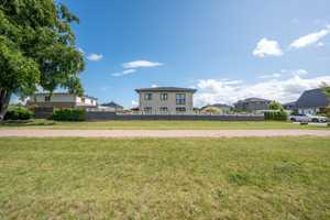 Stadtvilla am Naturschutzgebiet! – Steinburg (Kreis) – Vorschaubild 5