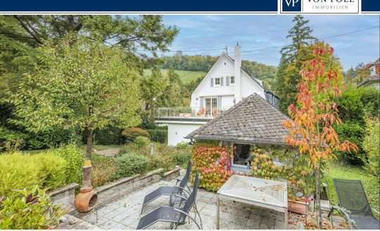 Stilvolle Stadtvilla mit traumhaftem Grundstück - Turmbergblick