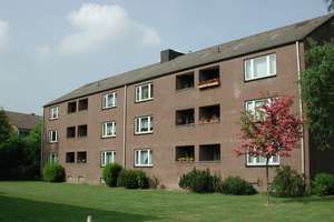 3-Zimmer-Wohnung mit Loggia in Krefeld Fischeln