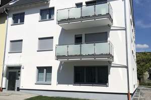 Stilvolle, neuwertige 3-Zimmer-Wohnung mit Balkon in Leverkusen