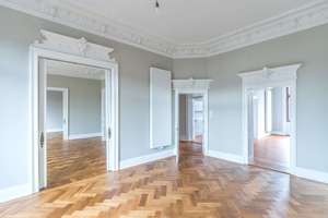 *Paul & Partner* KERNSANIERTE ALTBAUPERLE IN DER ADELHEIDSTRASSE ! ZWEITBEZUG ! – Die vollständige Adresse der Immobilie erhältst du vom Anbieter., 65185 Mitte, Wiesbaden – Vorschaubild 2