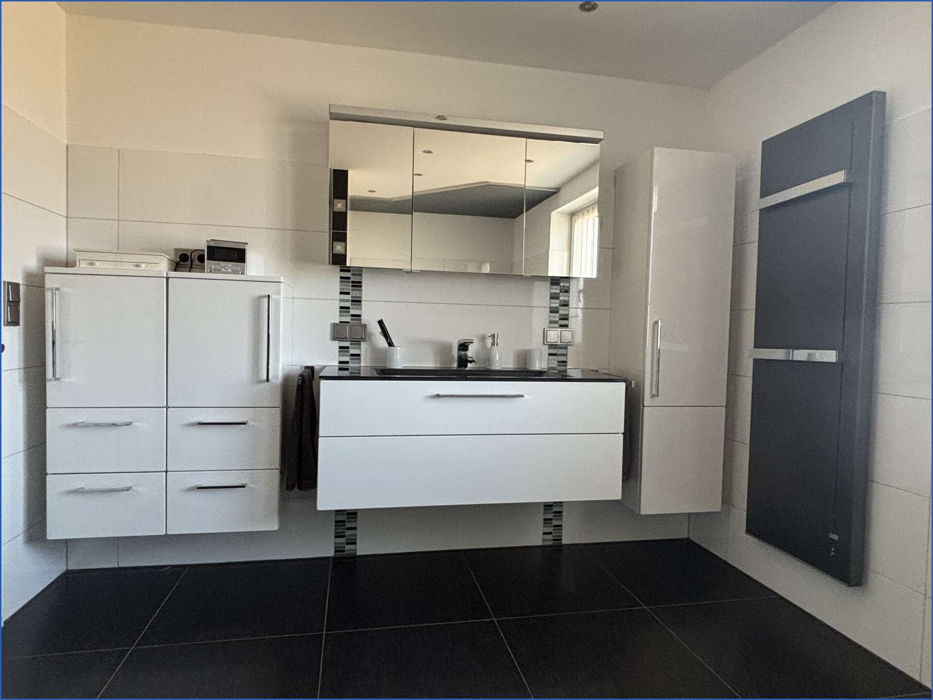 Immobilie in Schrobenhausen - Stilvolle Landhausvilla 
- energieeffizient und repräsentativ! - Bild 3